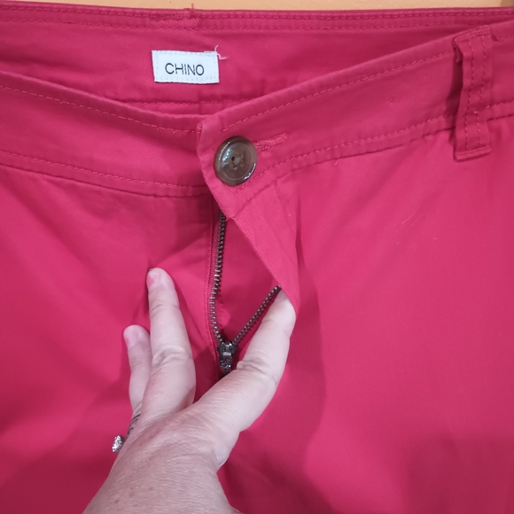 Liz Claiborne Red Chino Cropped Pants Size 12 - Picture 6 of 11